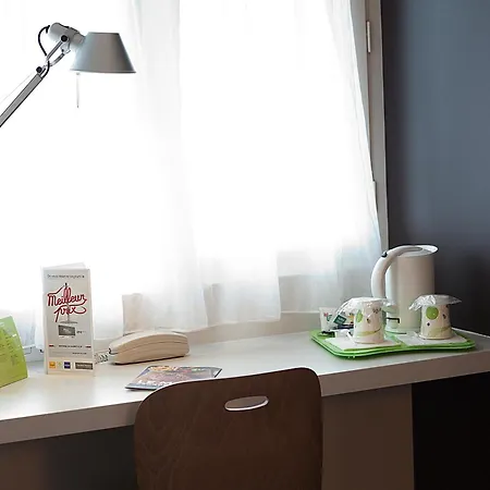 Hotell Campanile Clermont-ferrand ~