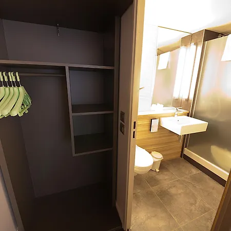 Campanile Clermont-ferrand ~ Aubière