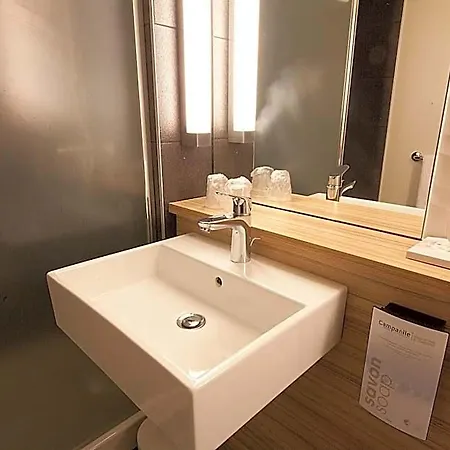Campanile Clermont-ferrand ~ Hotel Aubière