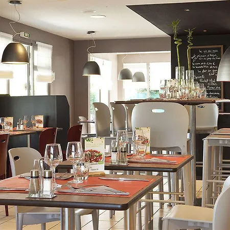 Campanile Clermont-ferrand ~ 3*