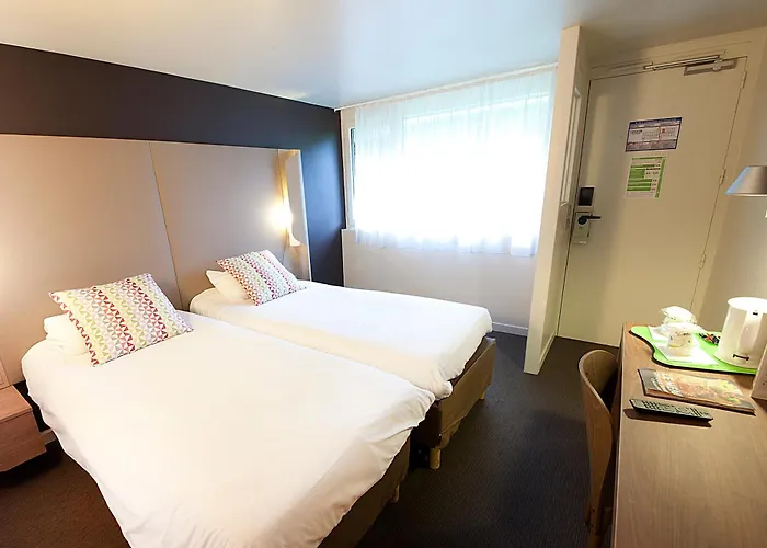 Campanile Clermont-ferrand ~ 3*