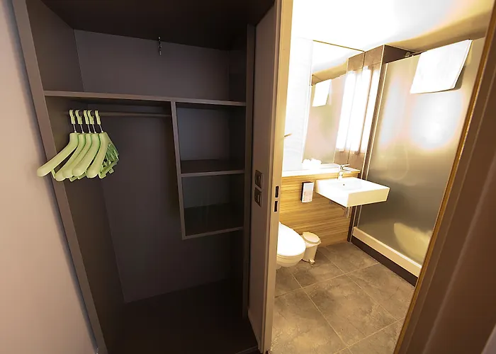 Campanile Clermont-ferrand ~ Aubière