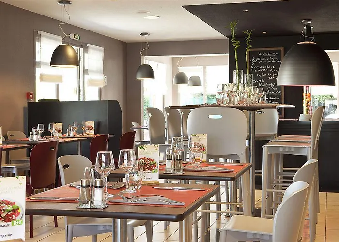 Campanile Clermont-ferrand ~ 3*